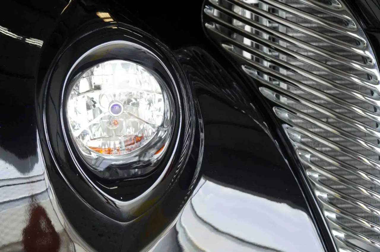 Detailed car image