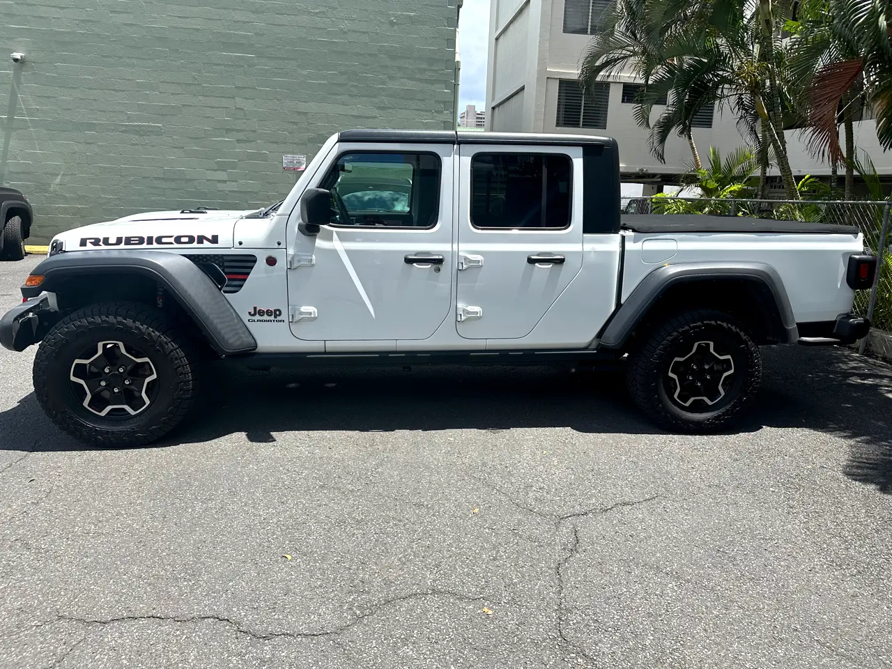 Detailed car image