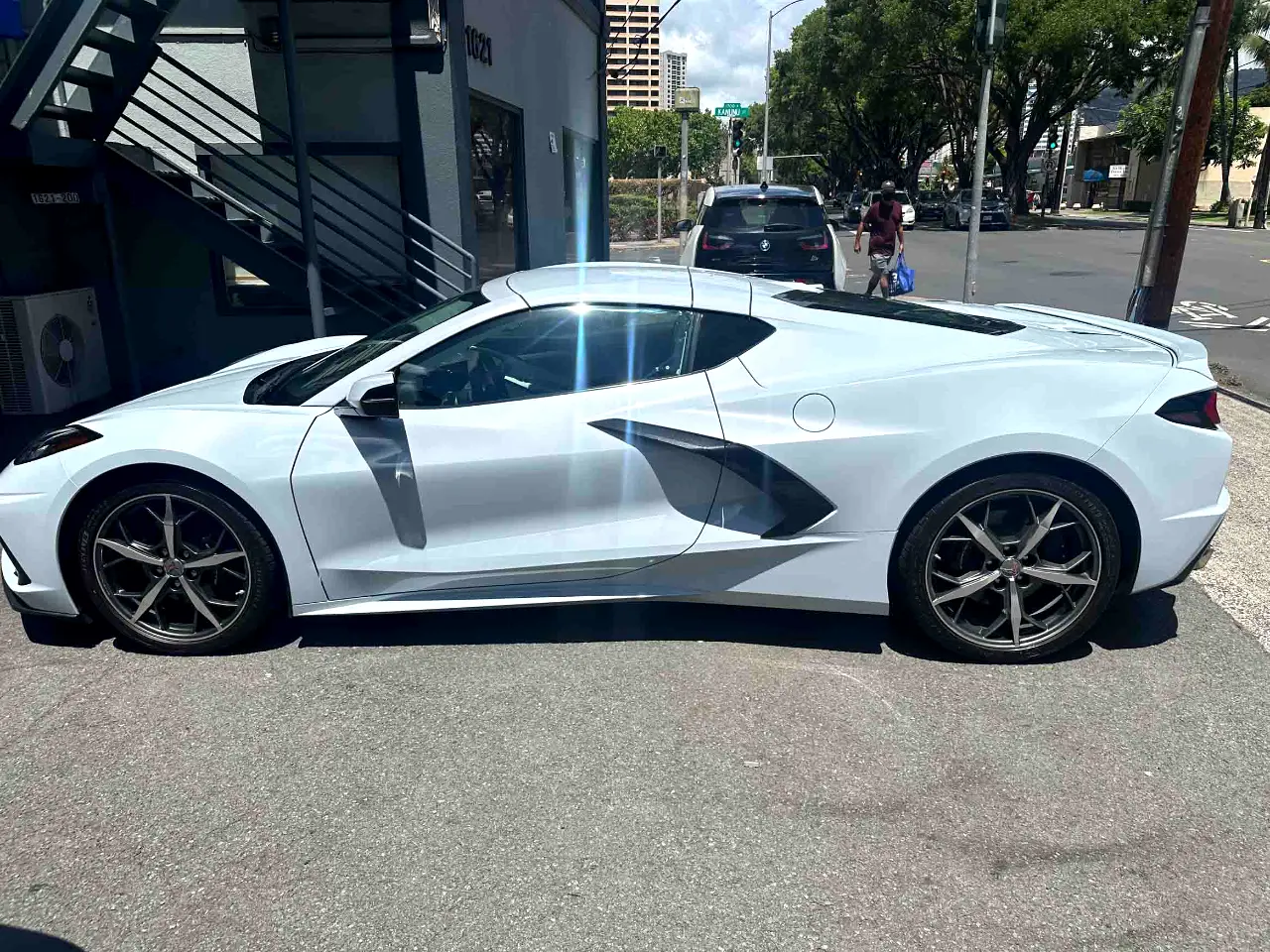 Detailed car image