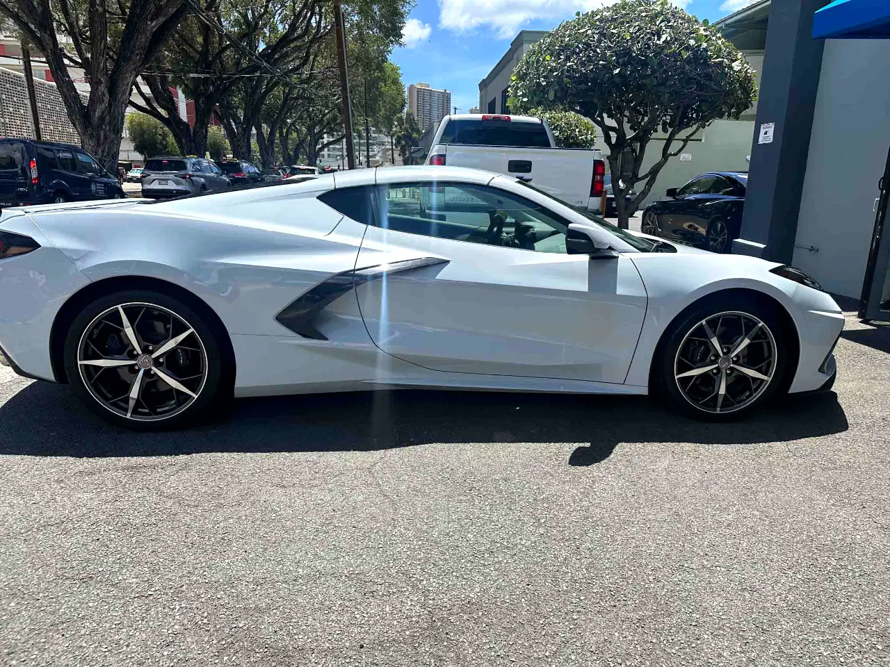 Detailed car image