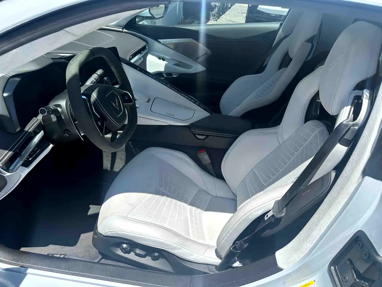 Detailed car image