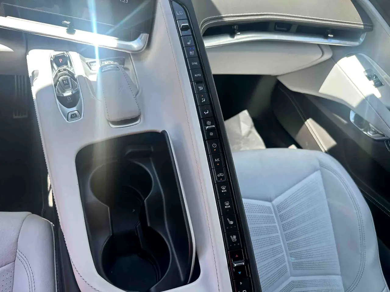 Detailed car image