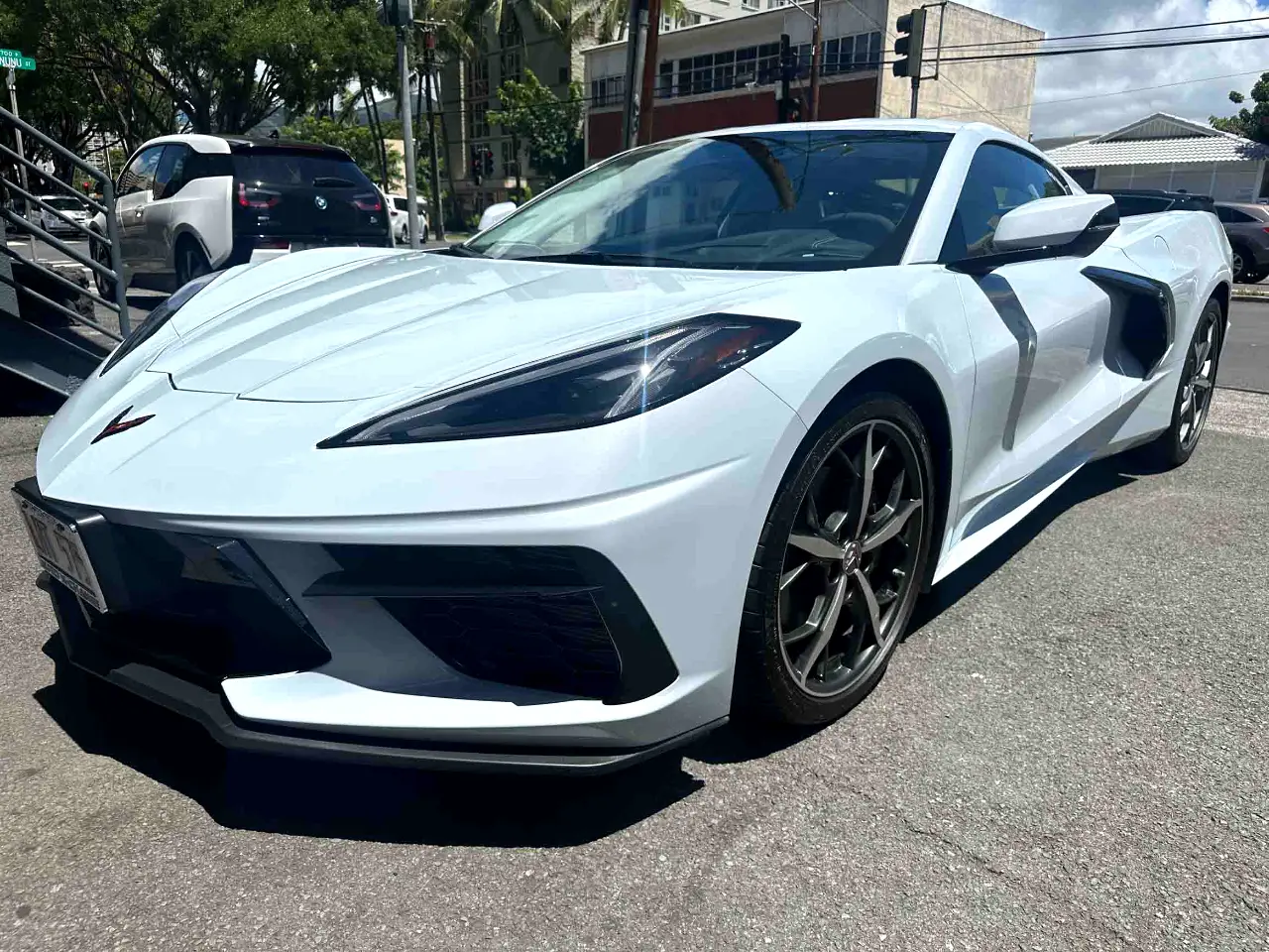 Detailed car image