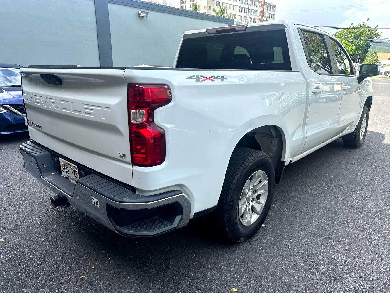 Detailed car image
