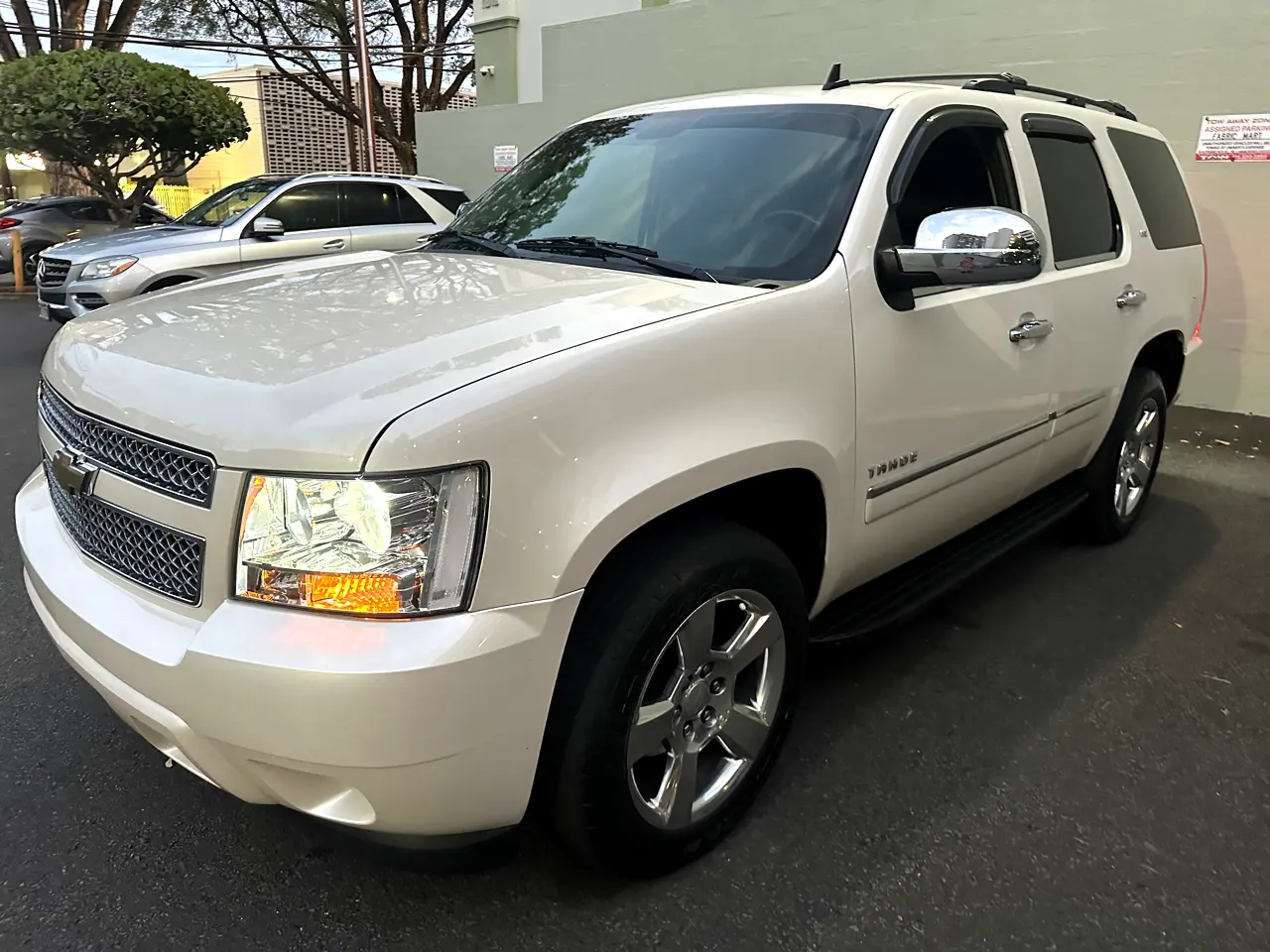 Detailed car image