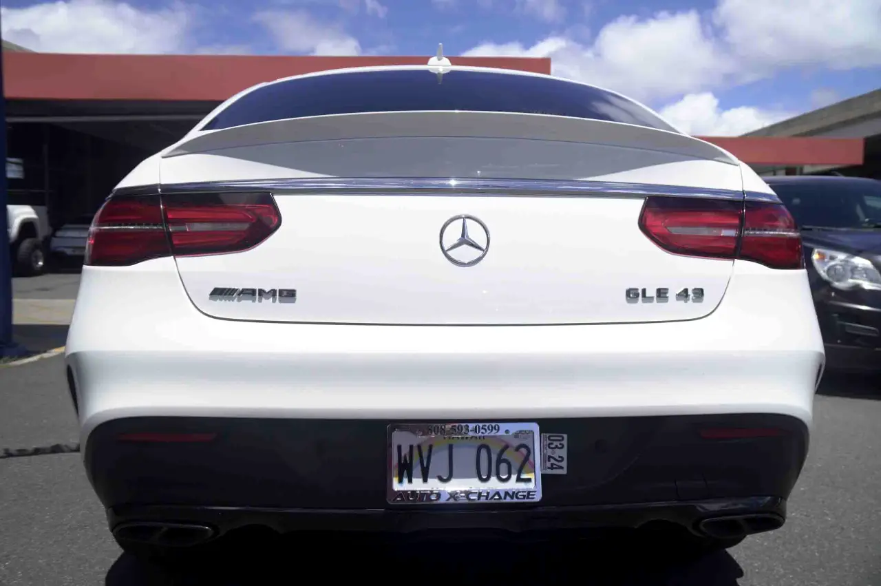 Detailed car image