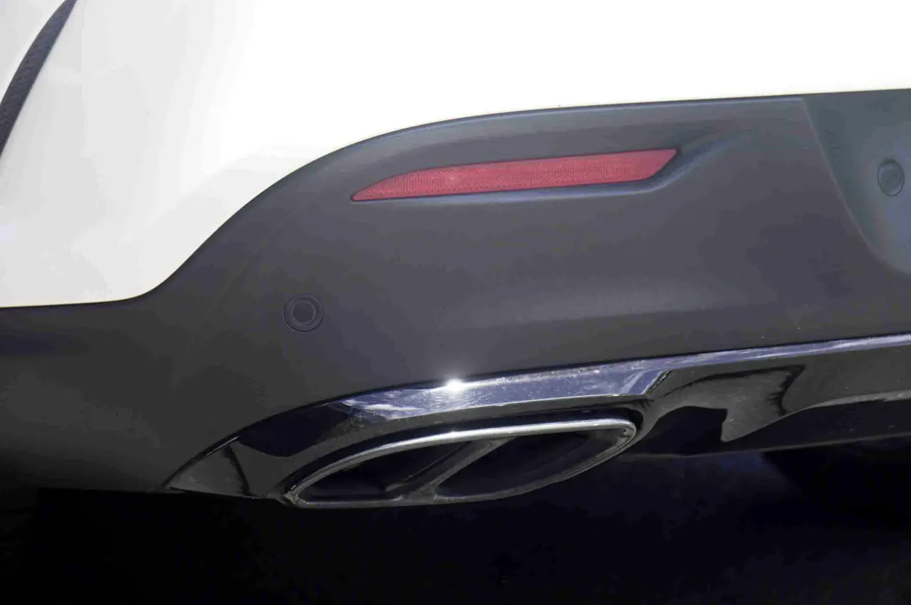Detailed car image