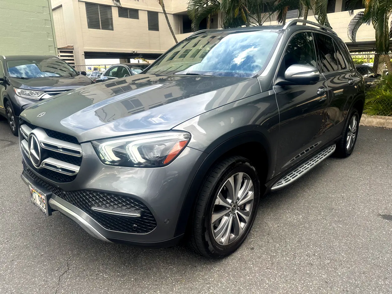 Detailed car image