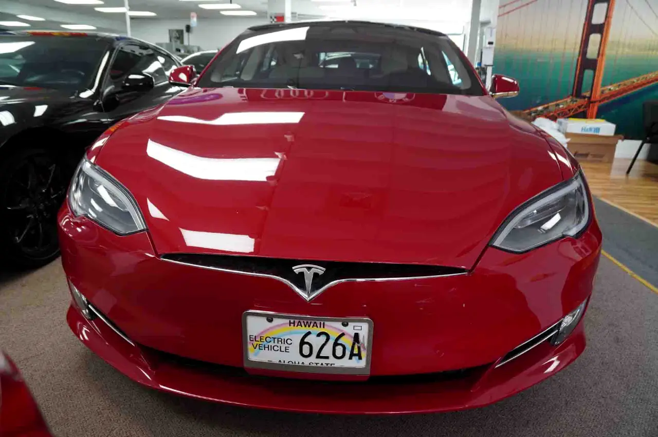 Detailed car image