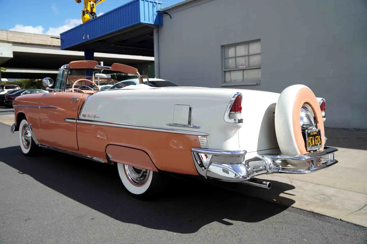 Detailed car image