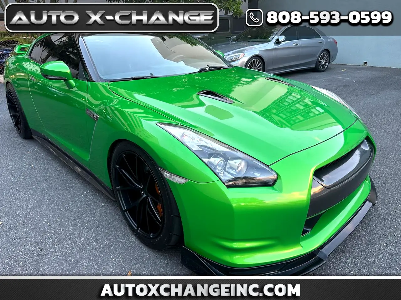 Detailed car image