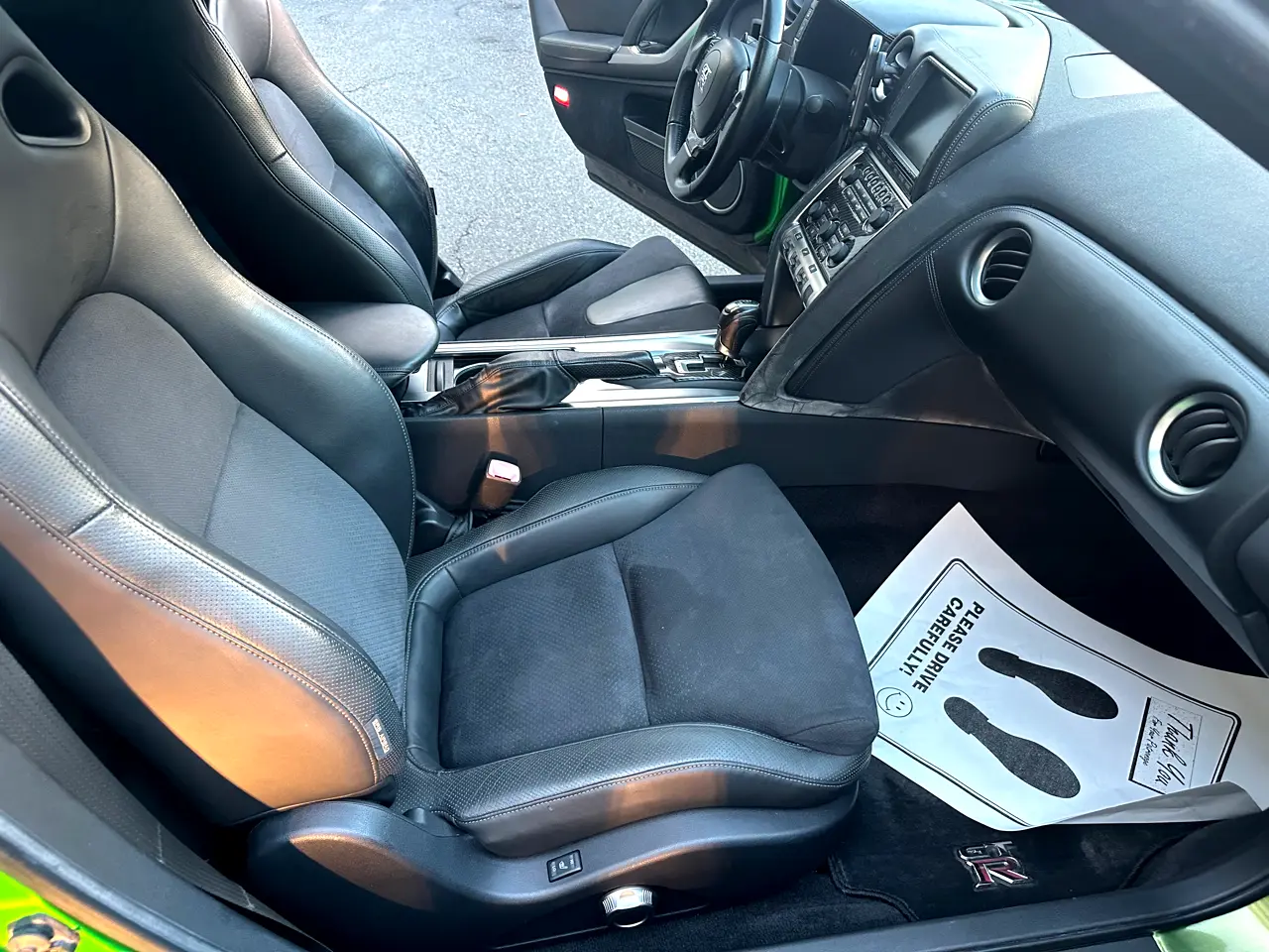 Detailed car image
