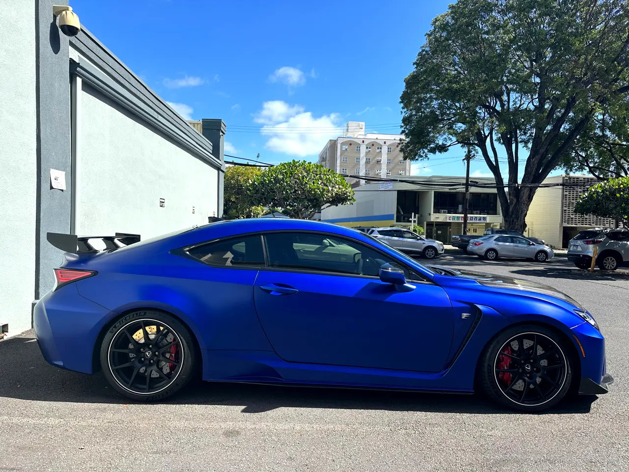 Detailed car image