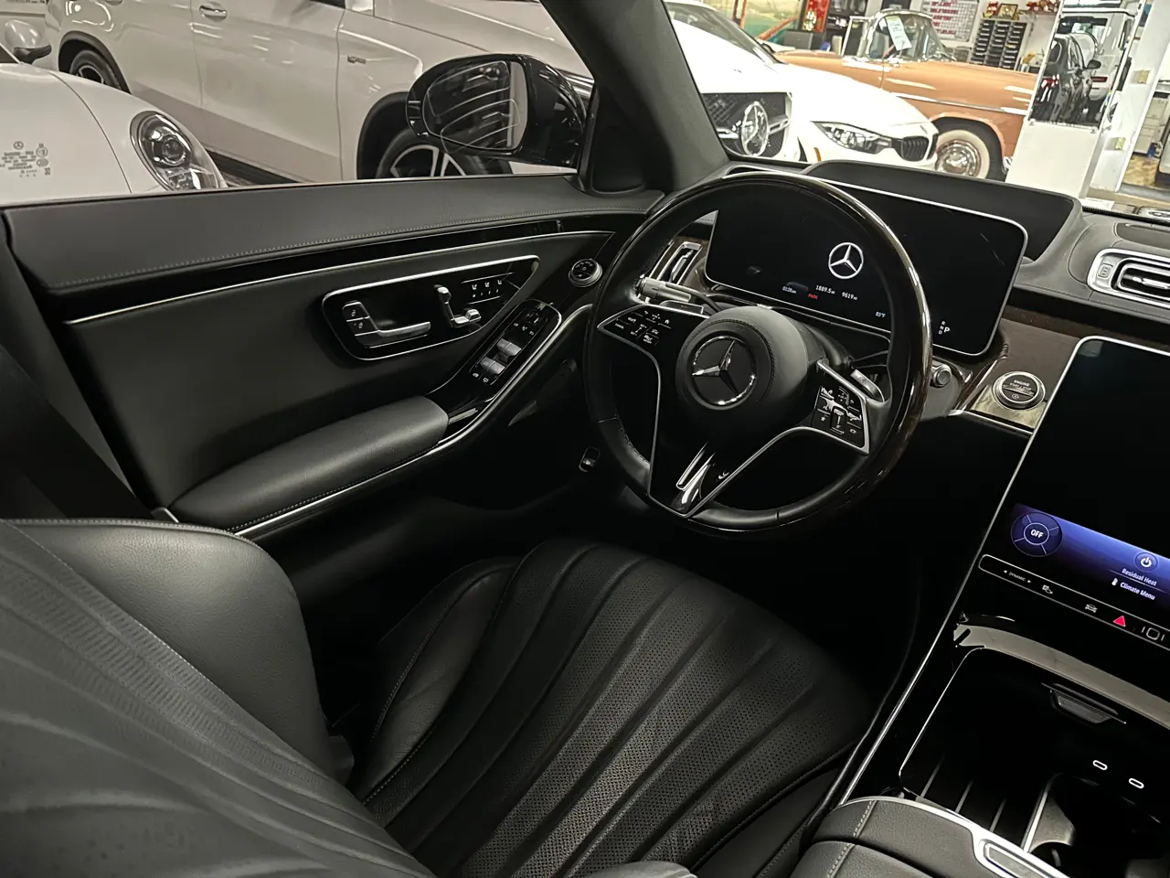 Detailed car image