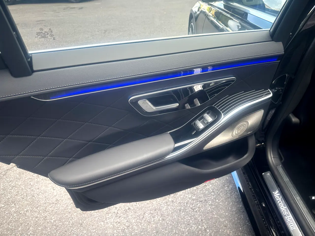 Detailed car image