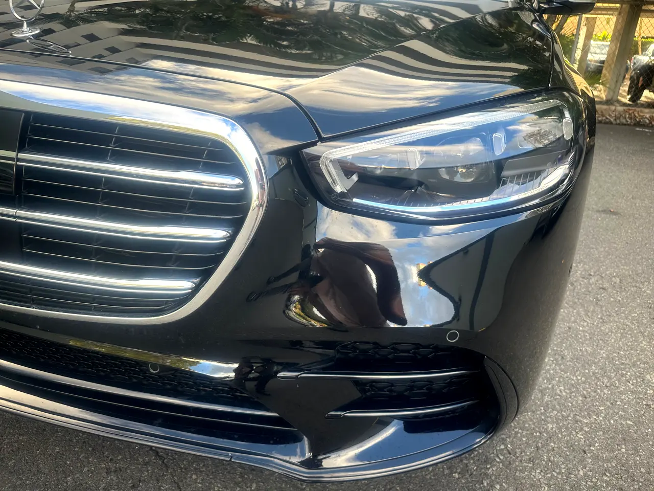 Detailed car image