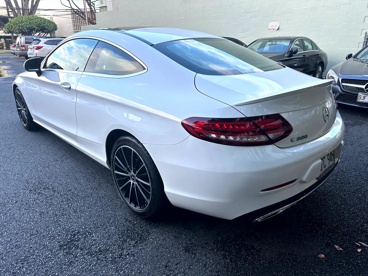 Detailed car image