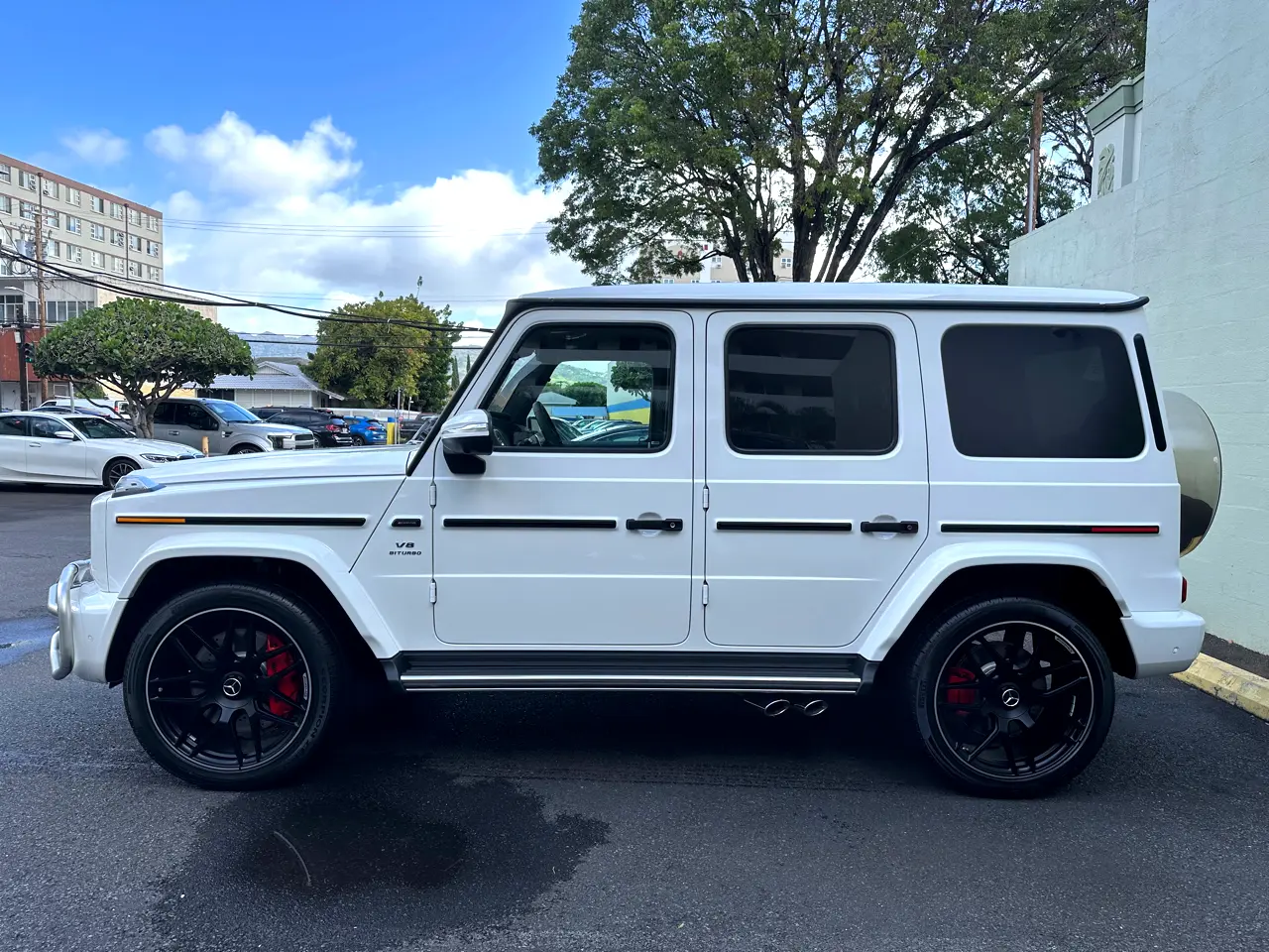 Detailed car image