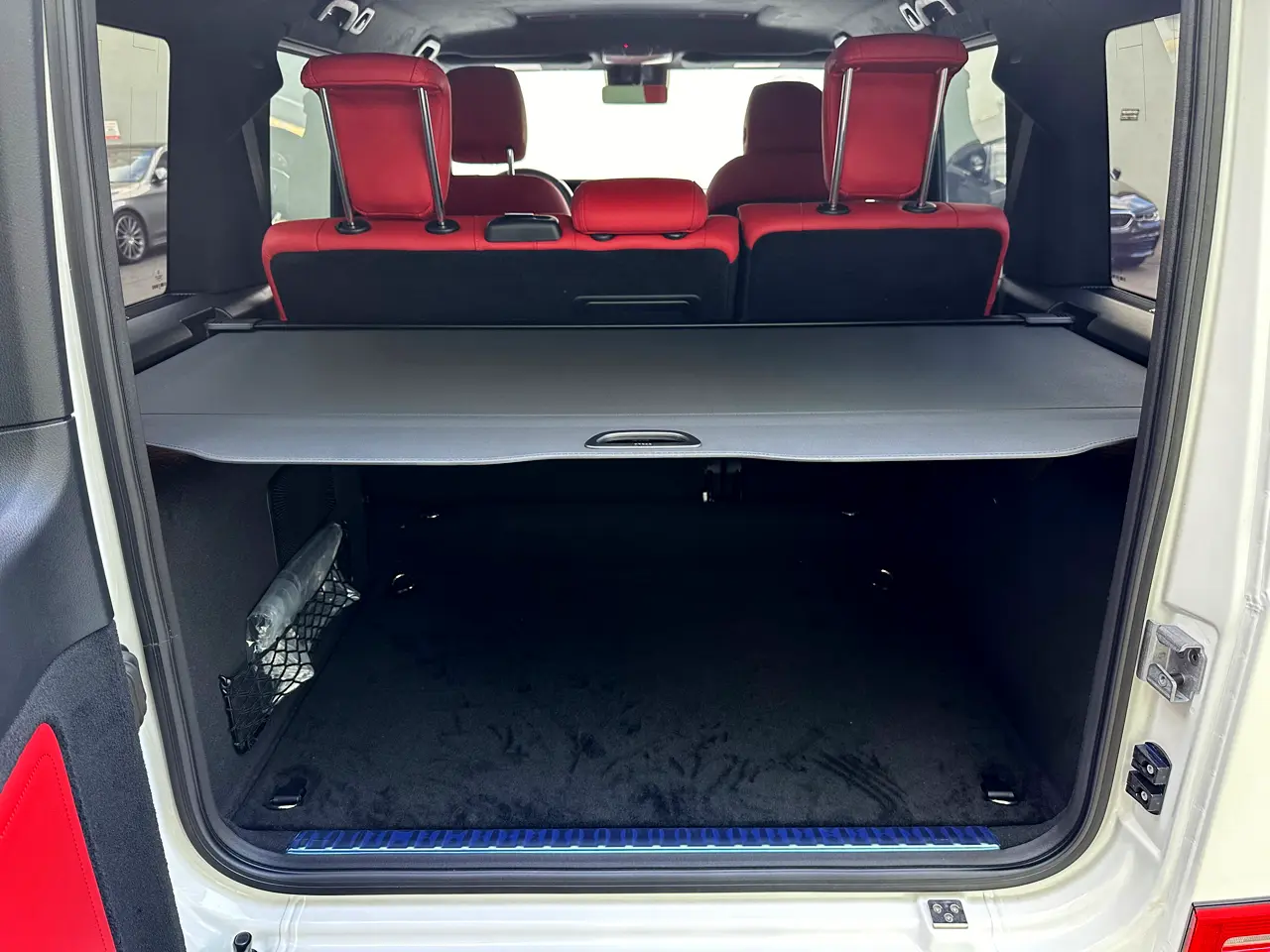 Detailed car image