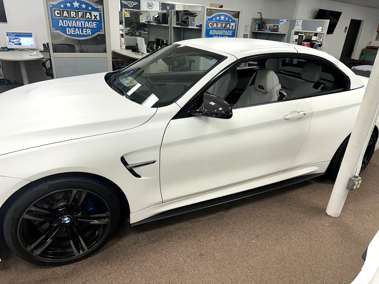 Detailed car image