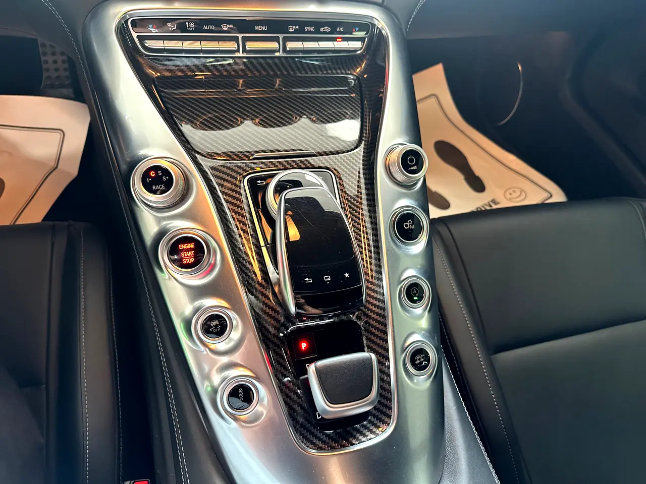 Detailed car image