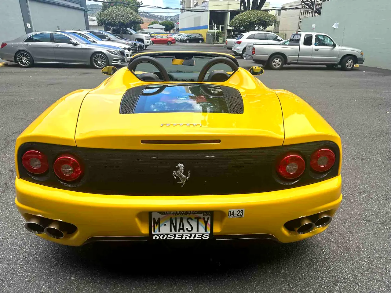Detailed car image